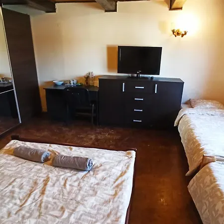 Hostel Komfort Borek-2